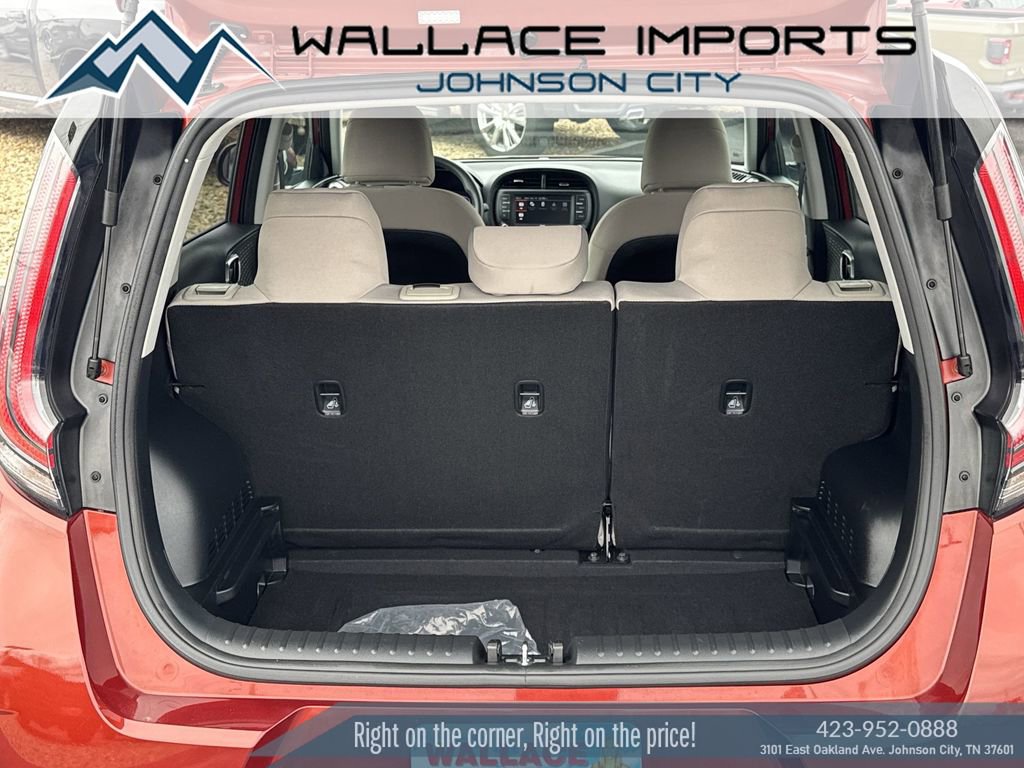 Used 2023 Kia Soul LX w/ LX Technology Package image 39