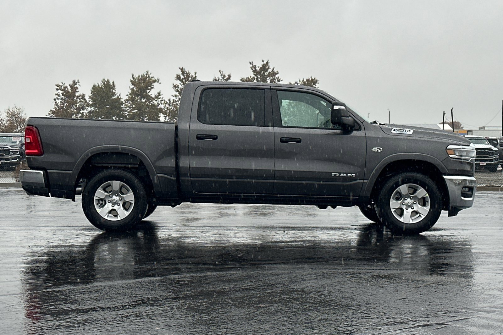 New 2026 RAM 1500 4x4 Crew Cab image 2