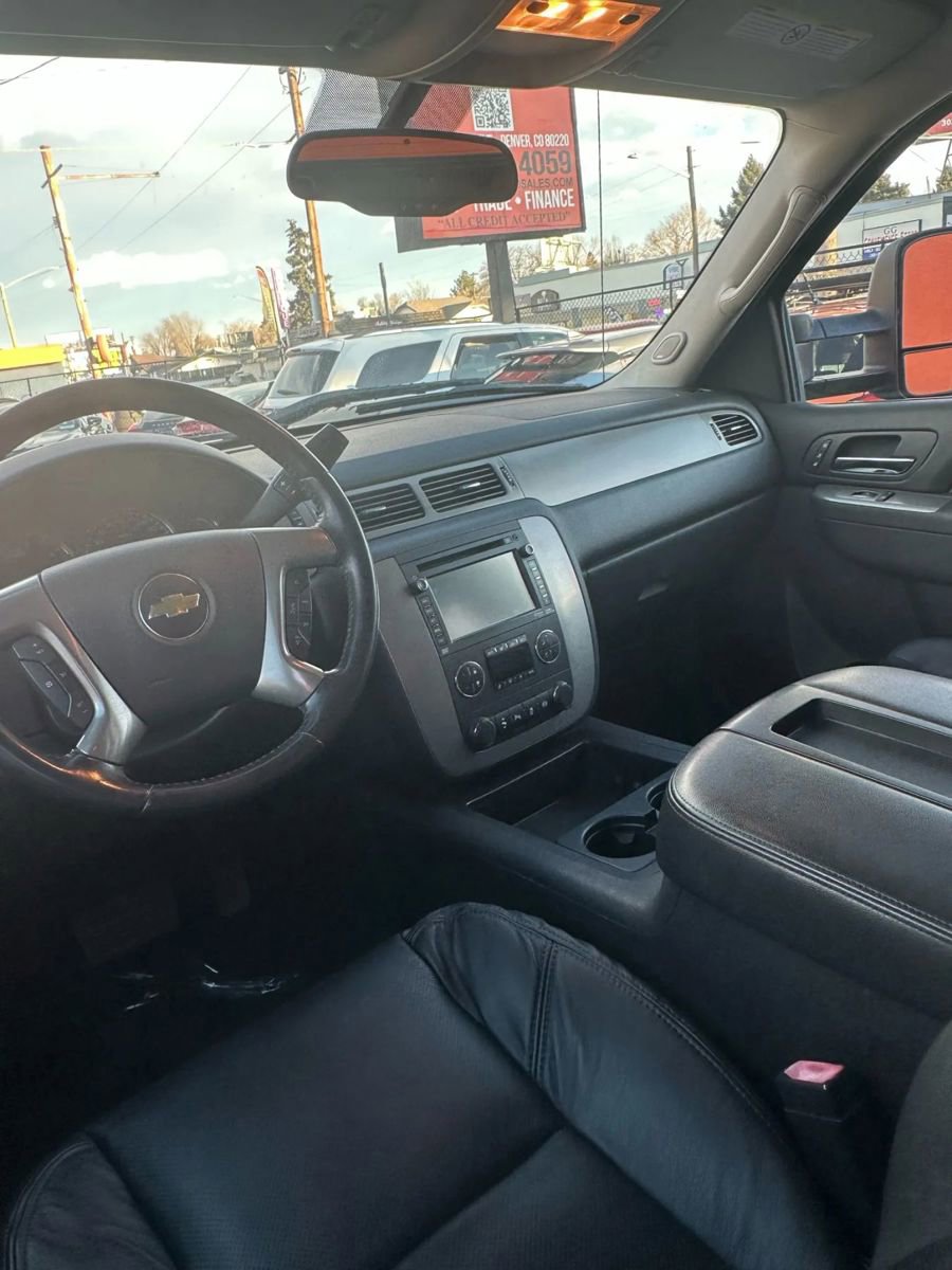 Used 2013 Chevrolet Silverado 2500 LTZ w/ LTZ Plus Package image 16