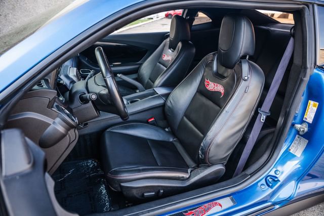 Used 2013 Chevrolet Camaro SS w/ Hot Wheels Special Edition image 4