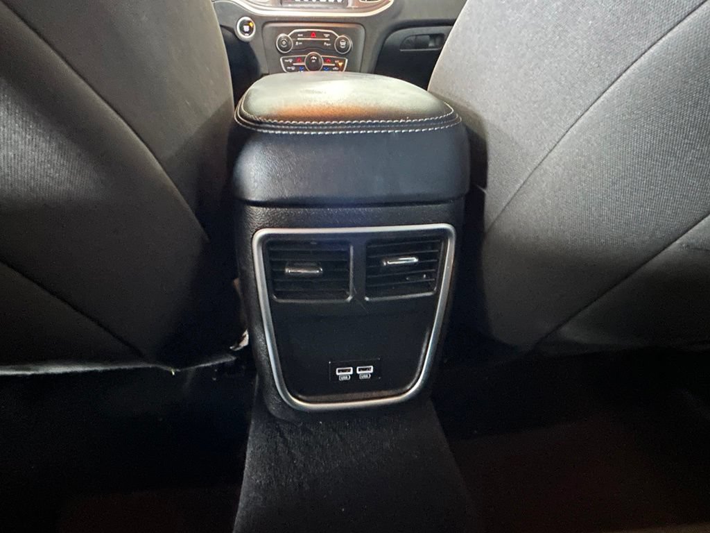 Used 2022 Dodge Charger SXT RWD image 19