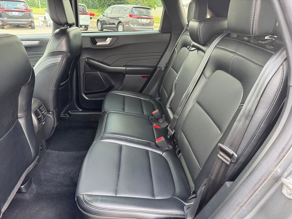 Used 2025 Ford Escape Platinum AWD/4WD image 10