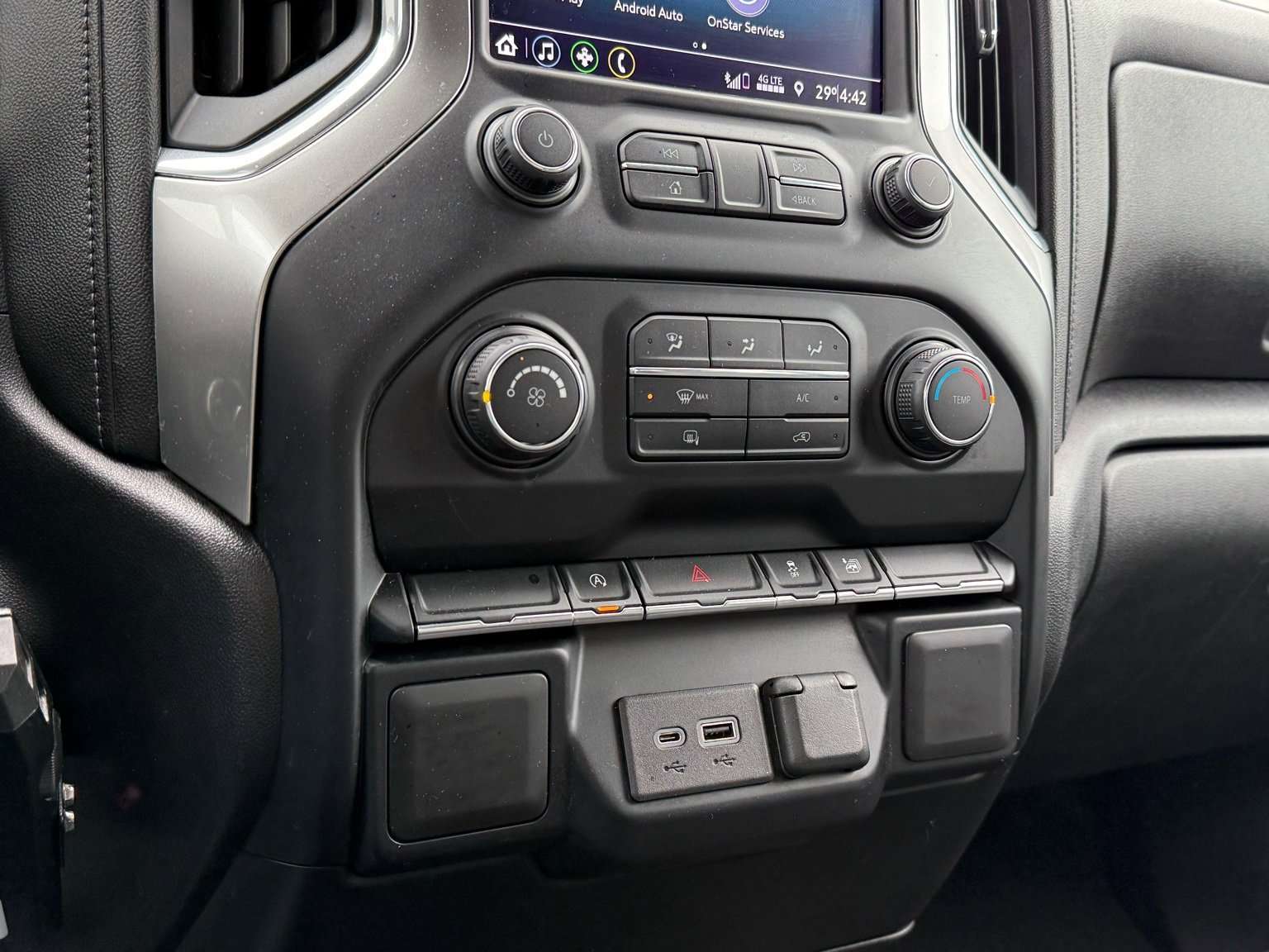 Used 2020 Chevrolet Silverado 1500 LT image 20