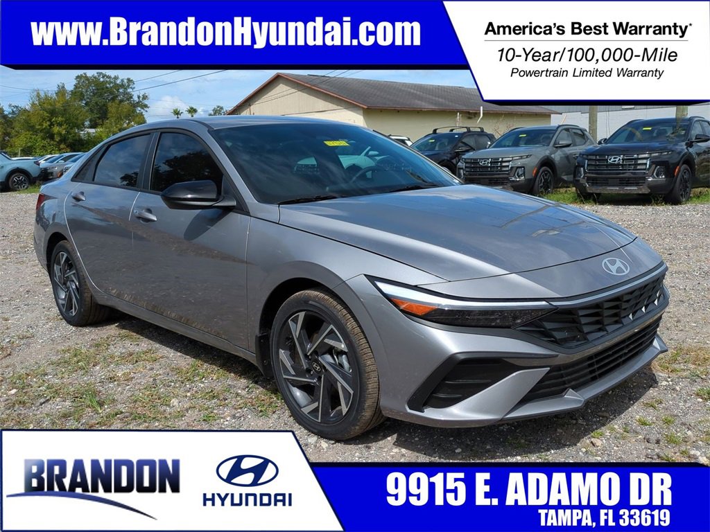 New 2025 Hyundai Elantra SEL