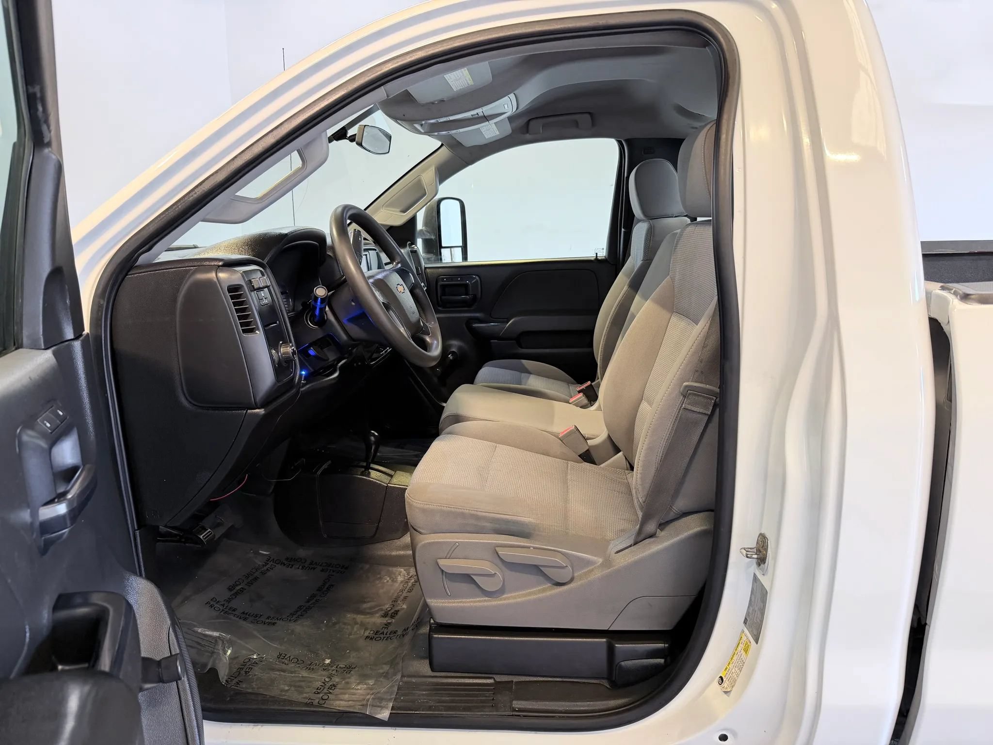 Used 2015 Chevrolet Silverado 2500 W/T w/ Snow Plow Prep Package AWD/4WD image 10
