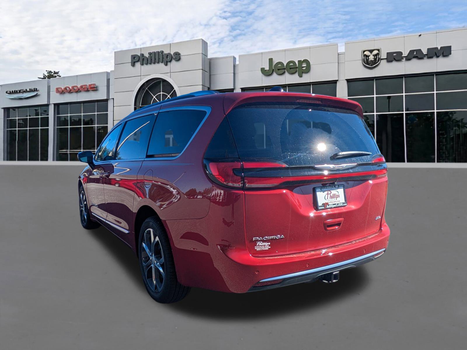 New 2026 Chrysler Pacifica Pinnacle w/ Trailer Tow Group image 6
