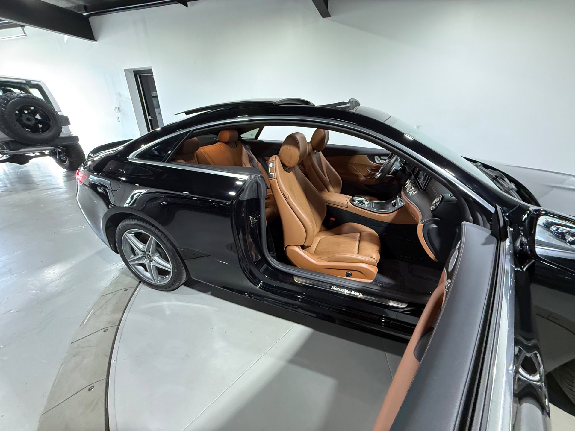 Used 2019 Mercedes-Benz E 450 4MATIC Coupe image 56