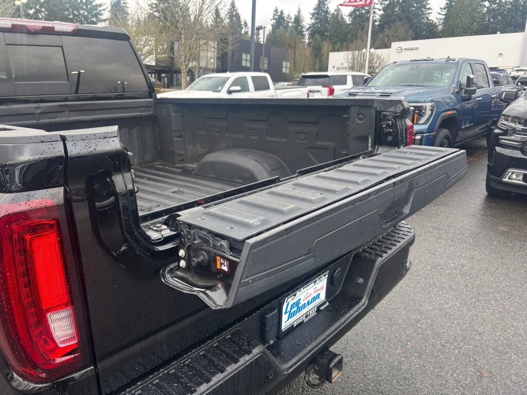 Used 2021 GMC Sierra 3500 AT4 w/ AT4 Premium Plus Package image 12