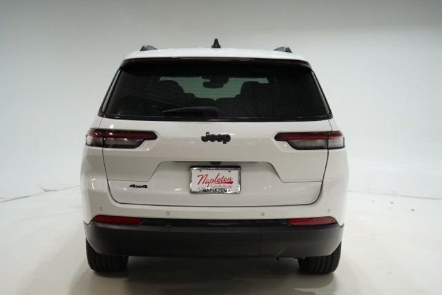 Used 2023 Jeep Grand Cherokee L Altitude image 7