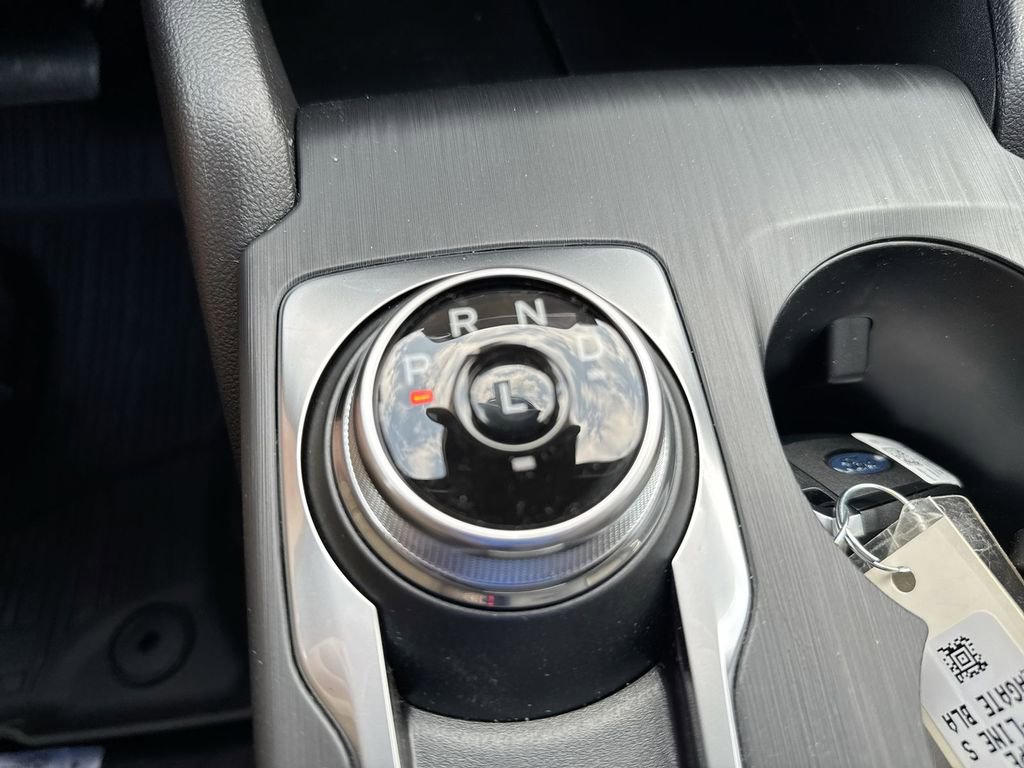 New 2025 Ford Escape ST-Line Select image 16