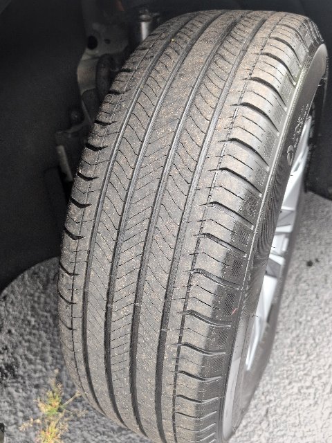 Used 2025 Chevrolet Equinox LT AWD/4WD image 8