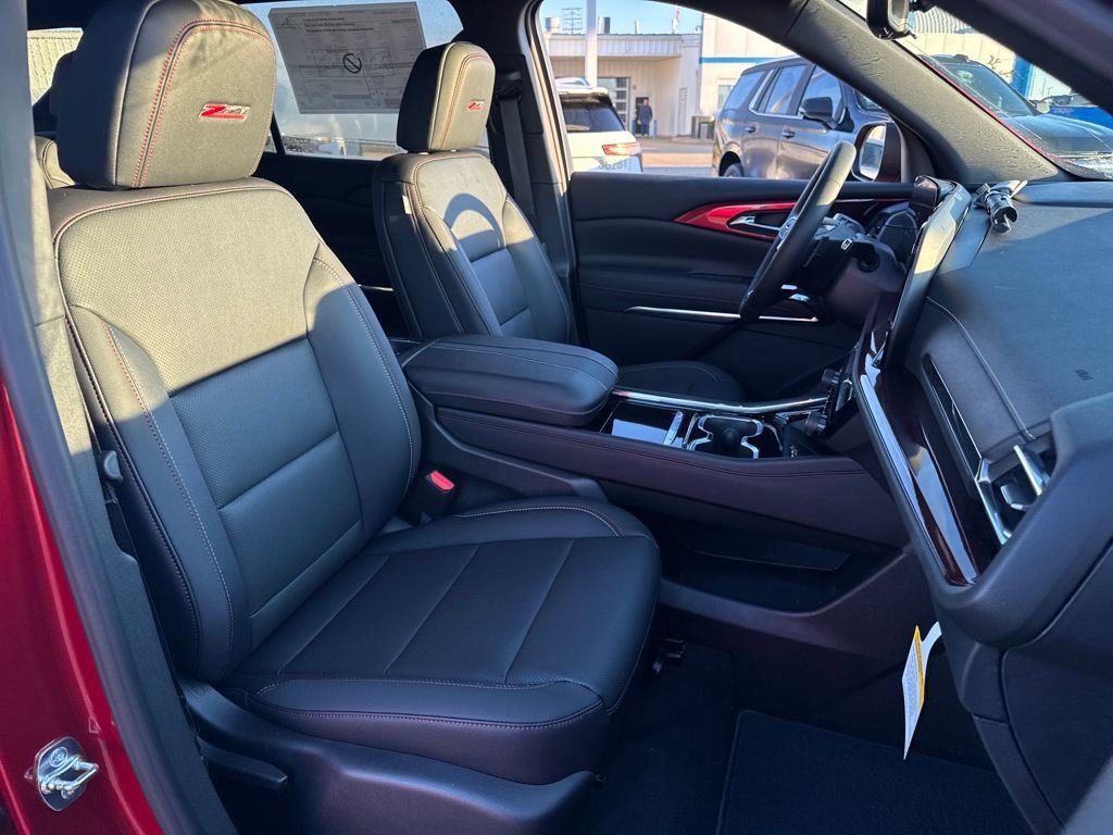New 2026 Chevrolet Traverse Z71 w/ Driver Confidence Package image 12