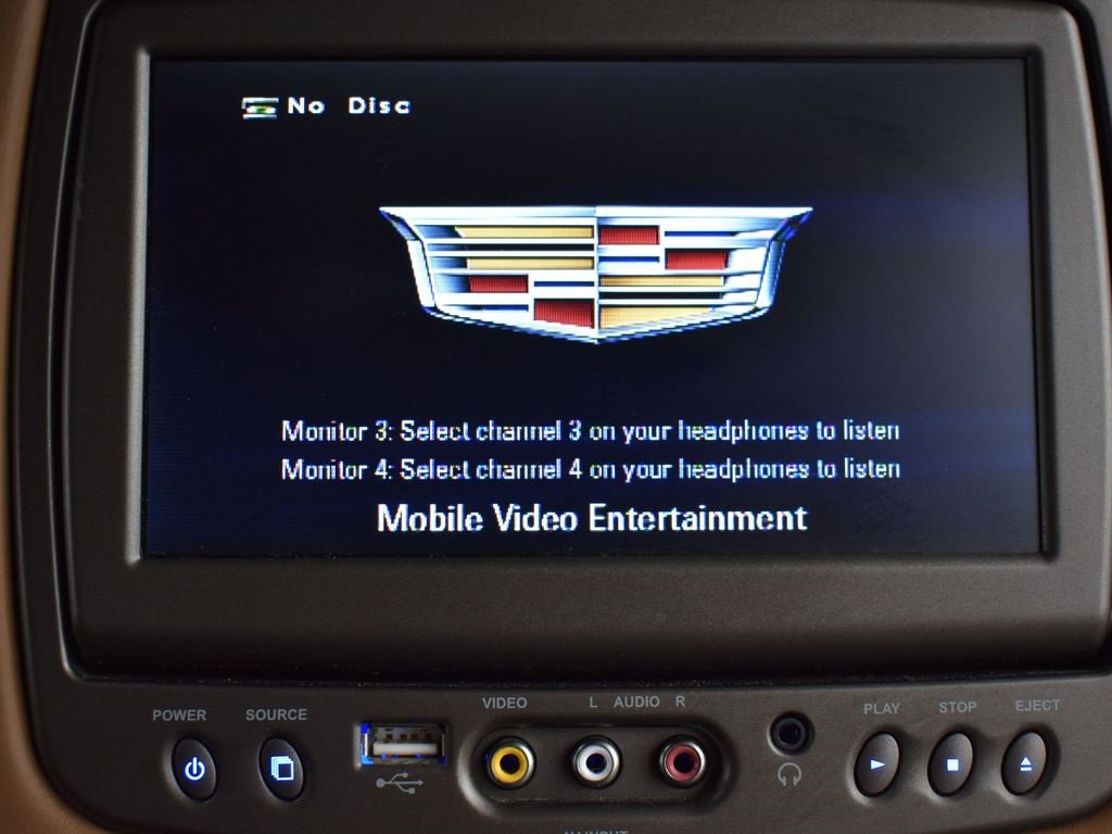 Used 2017 Cadillac Escalade Platinum image 37