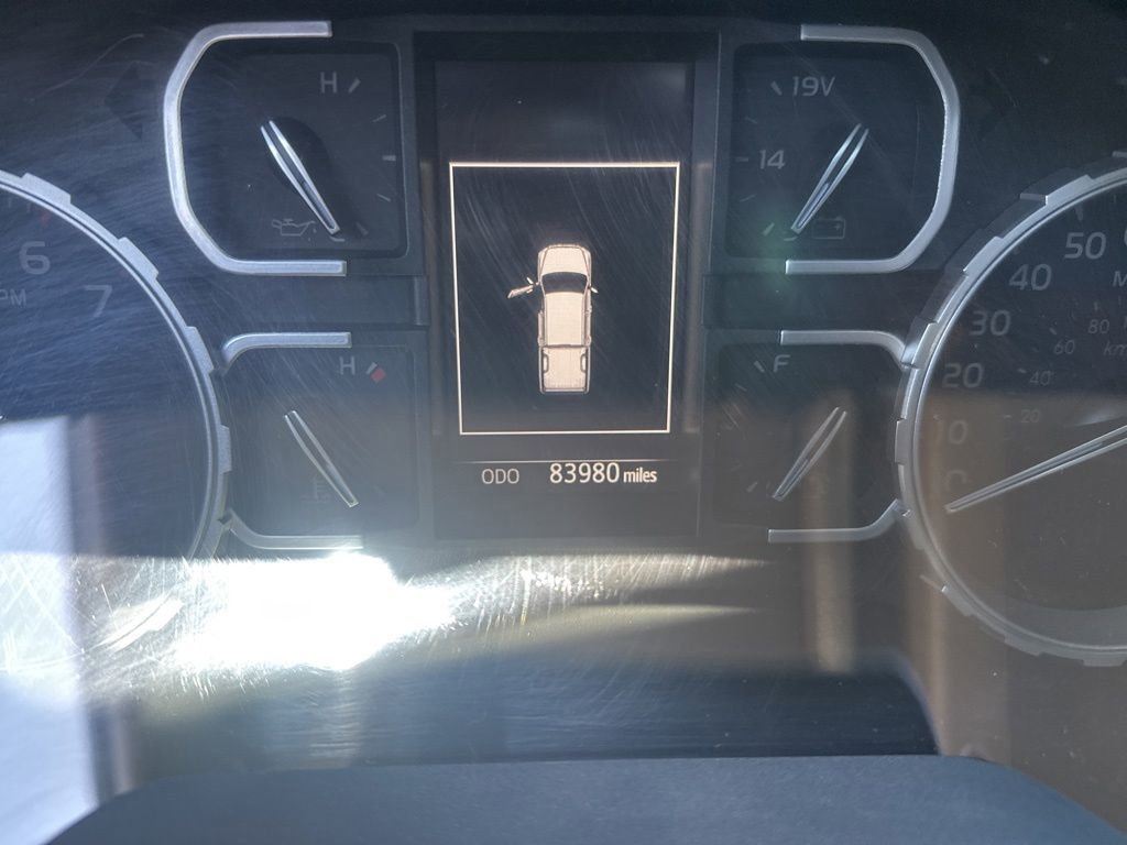Used 2018 Toyota Tundra Limited w/ Limited Premium Package AWD/4WD image 3