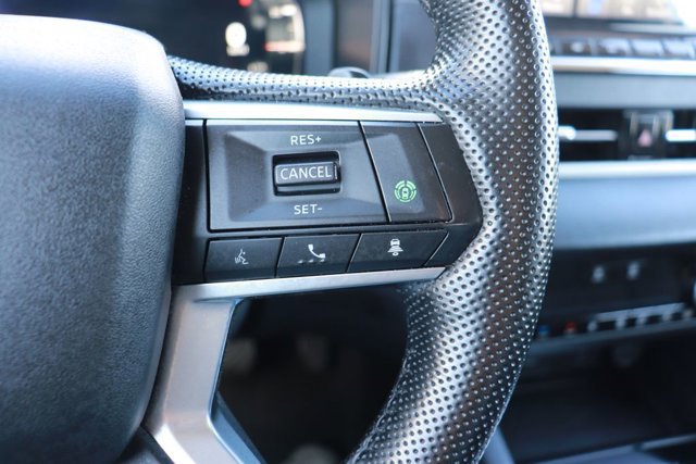 Used 2024 Mitsubishi Outlander 4WD Plug-In Hybrid image 24