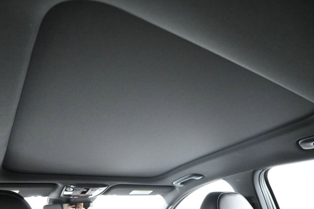 New 2026 Kia K5 GT FWD image 32