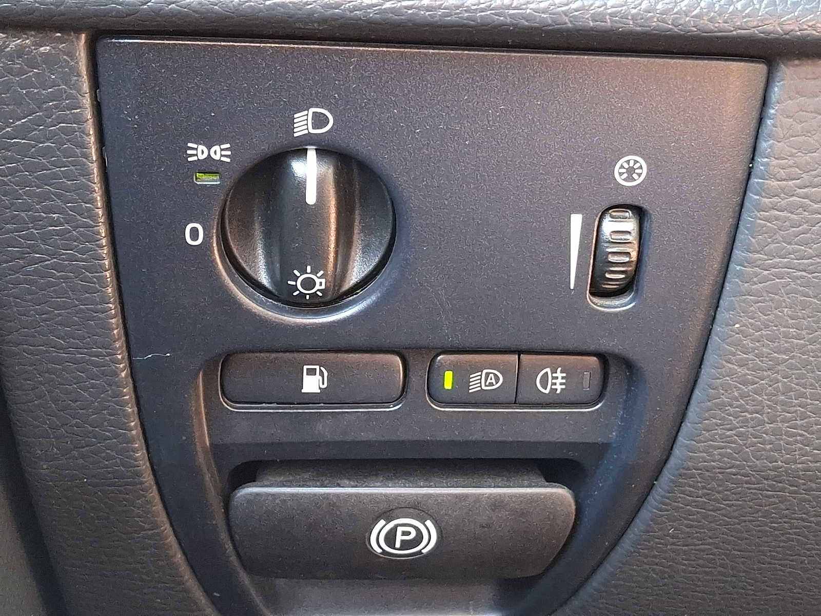 Used 2013 Volvo XC90 3.2 AWD/4WD image 22