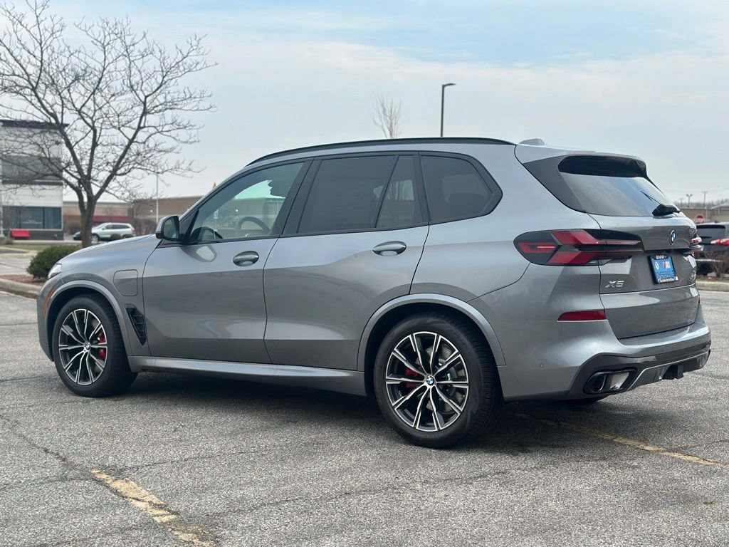 New 2026 BMW X5 xDrive50e w/ M Sport Package AWD/4WD image 5