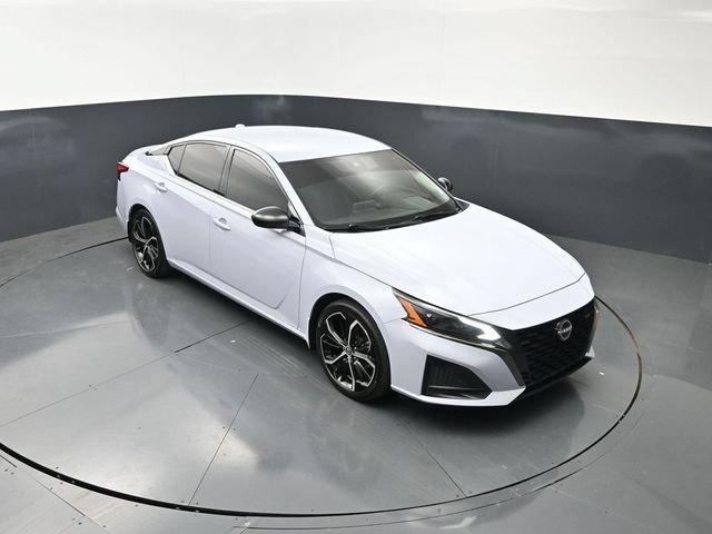 Used 2023 Nissan Altima 2.5 SR FWD image 19