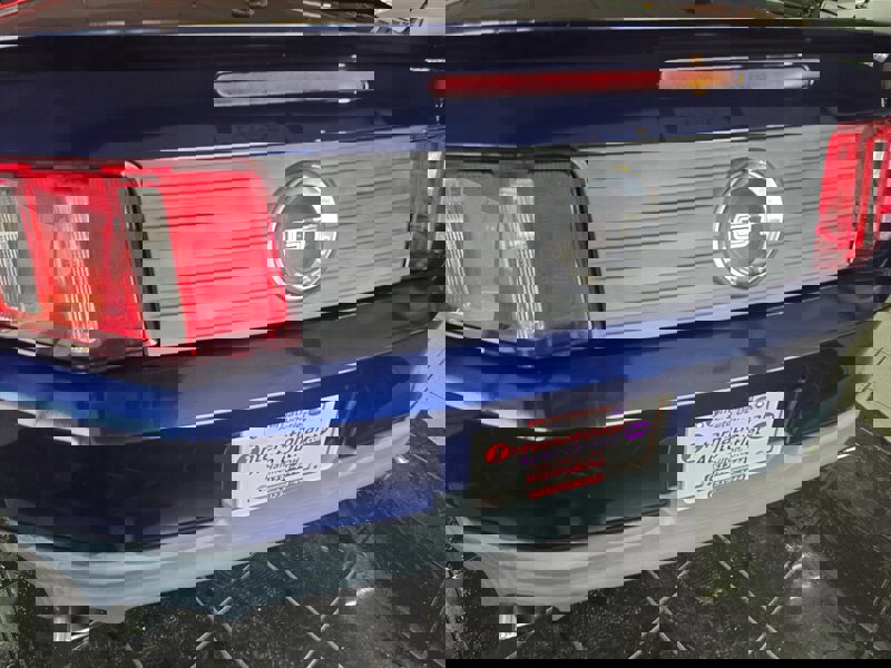 Used 2012 Ford Mustang GT Premium w/ GT Coupe Accessory Pkg 1 image 21