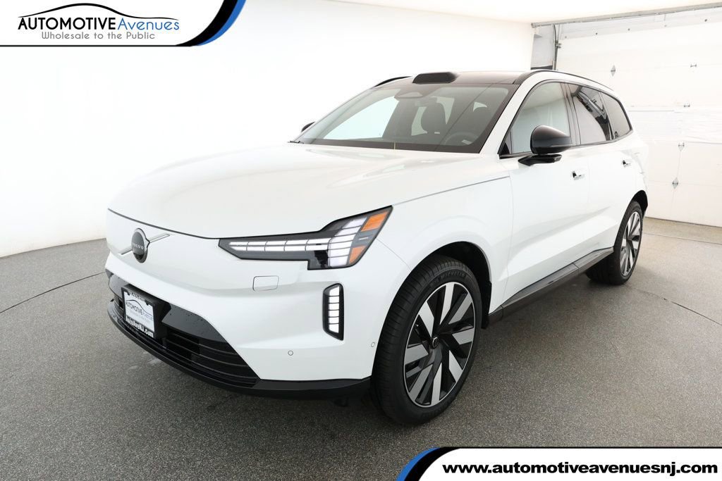 Used 2025 Volvo EX90 Plus