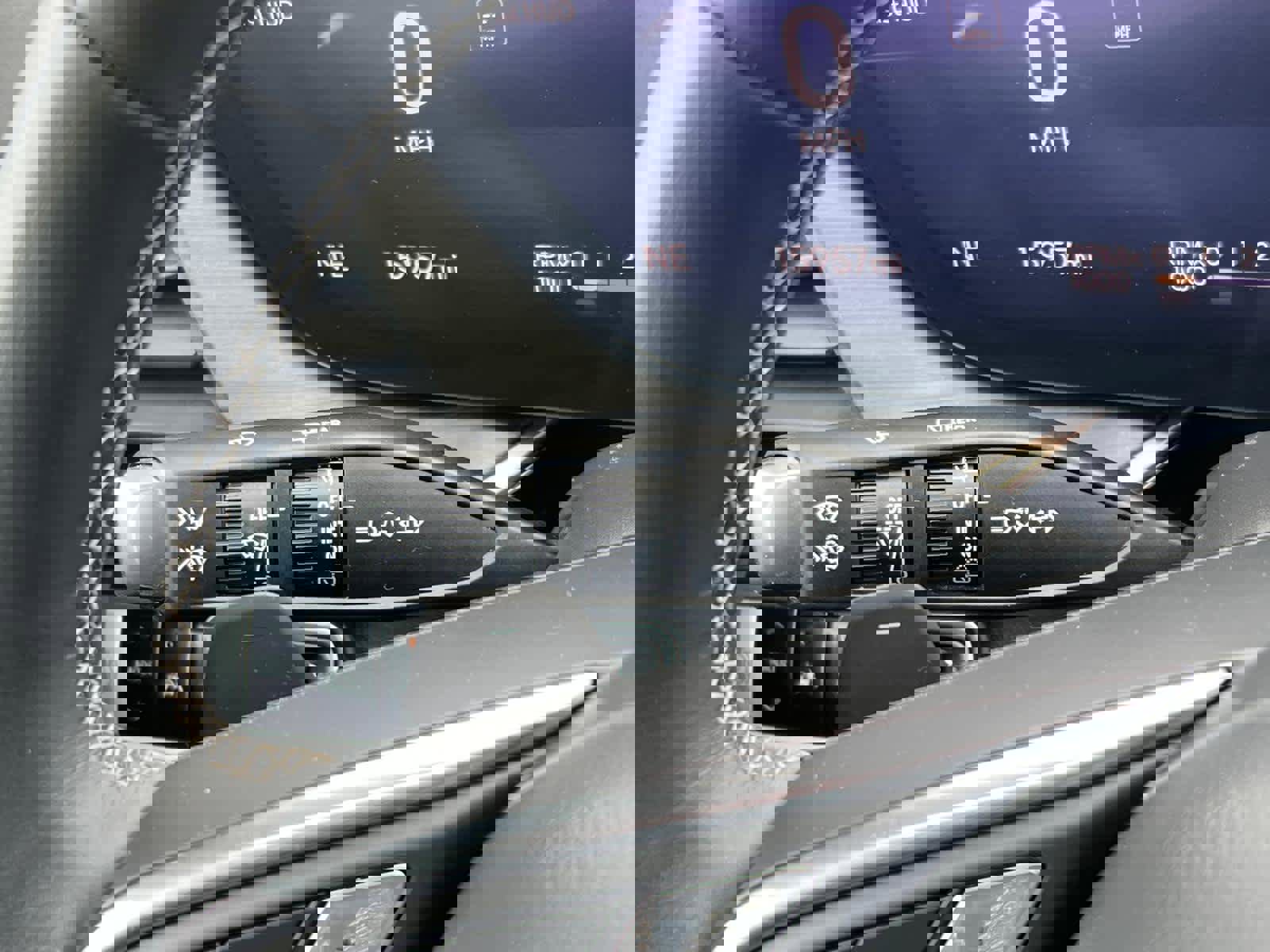 Certified 2025 Buick Envision Sport Touring image 19