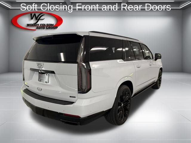 Used 2026 Cadillac Escalade ESV Platinum Sport w/ LPO, ONYX Package AWD/4WD image 6
