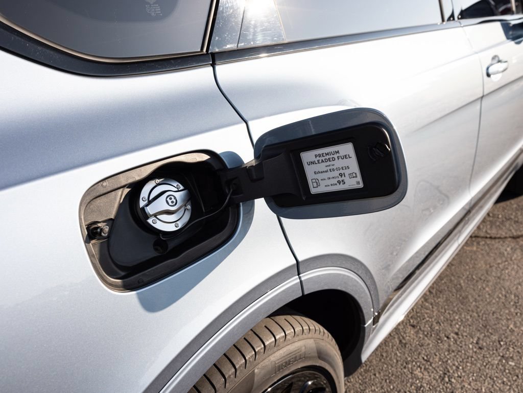 Used 2023 Bentley Bentayga AWD/4WD image 67