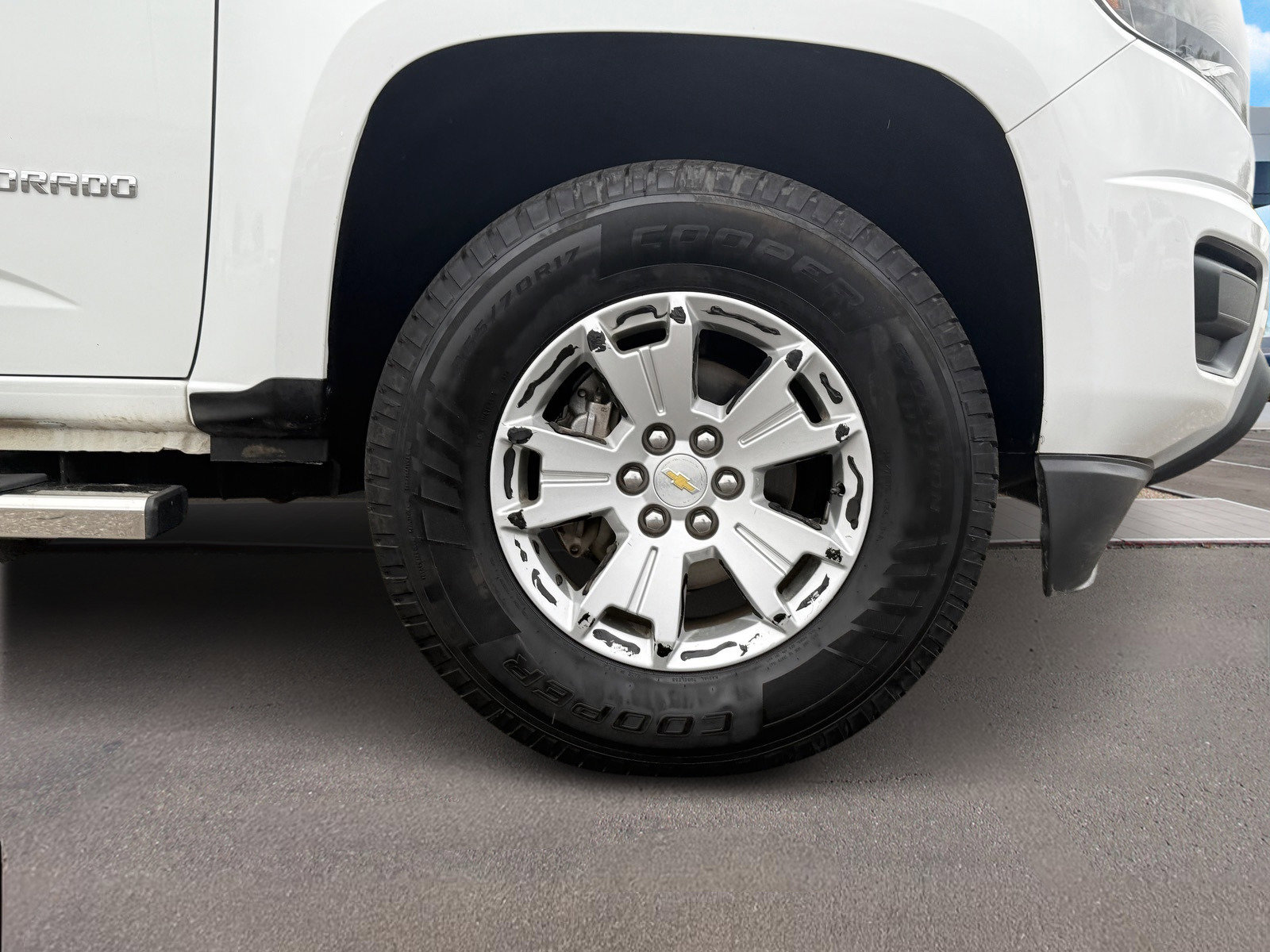 Used 2019 Chevrolet Colorado LT image 8