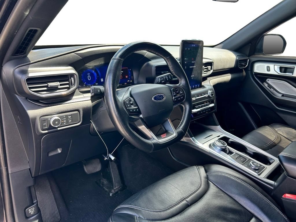 Used 2020 Ford Explorer ST w/ ST Street Pack AWD/4WD image 8