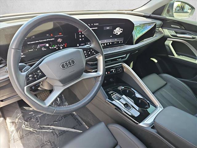 Certified 2025 Audi Q5 Premium AWD/4WD image 12