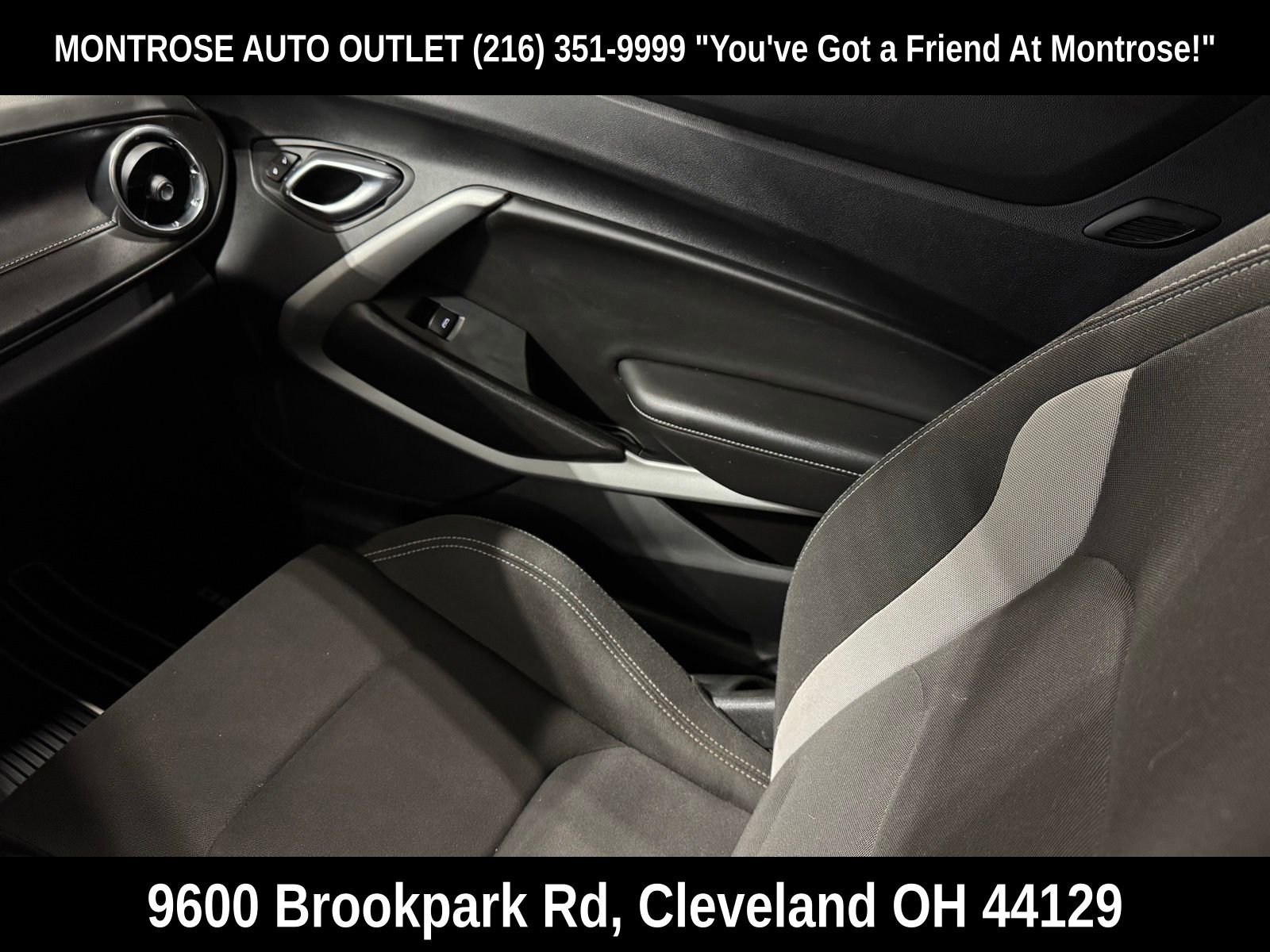 Used 2020 Chevrolet Camaro LT image 34