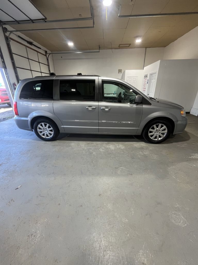 Used 2013 Chrysler Town & Country Touring