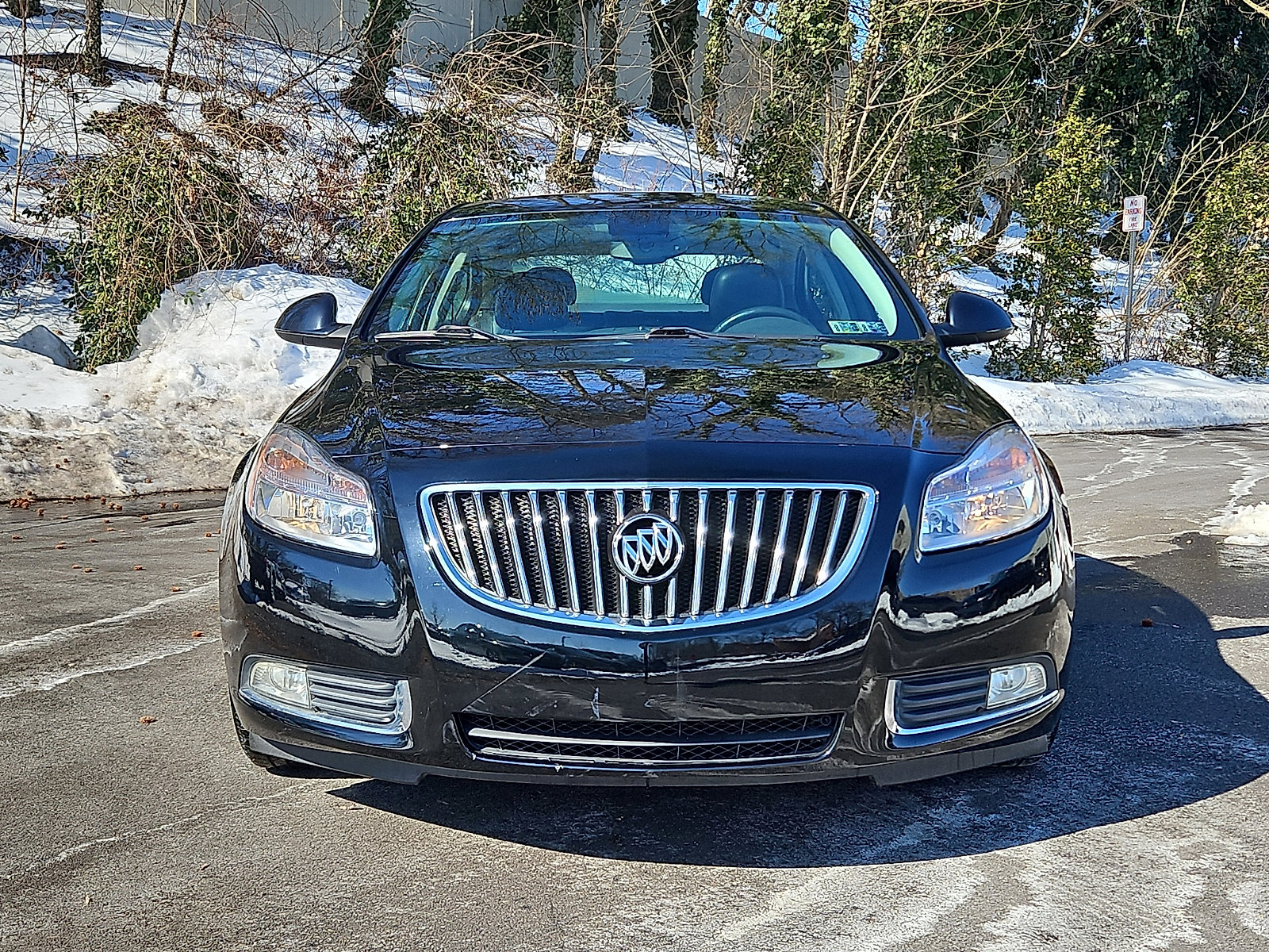 Used 2011 Buick Regal CXL w/ RL2 Preferred Equipment Group image 2