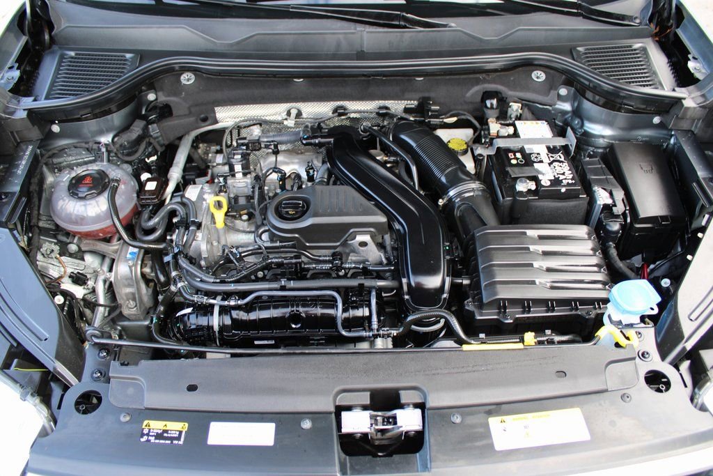 Certified 2024 Volkswagen Taos S image 28