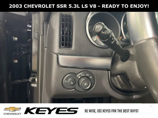 Used 2003 Chevrolet SSR w/ Preferred Equipment Group image 25