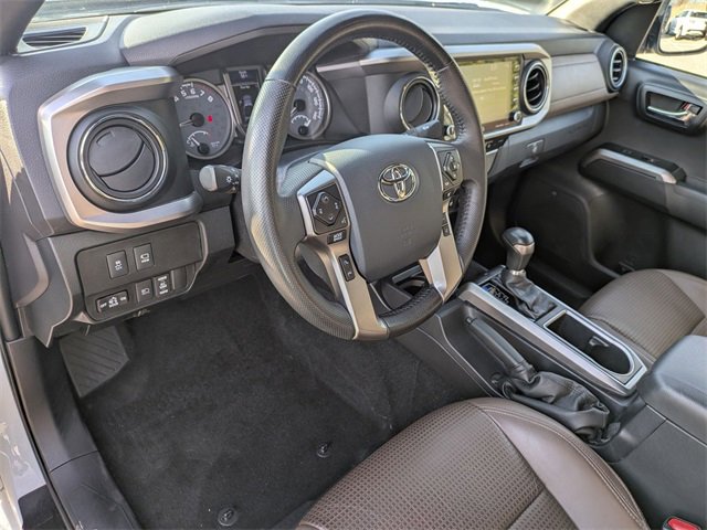 Used 2020 Toyota Tacoma Limited image 7