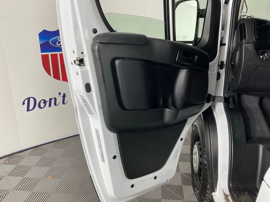 Used 2023 RAM ProMaster 2500 image 12