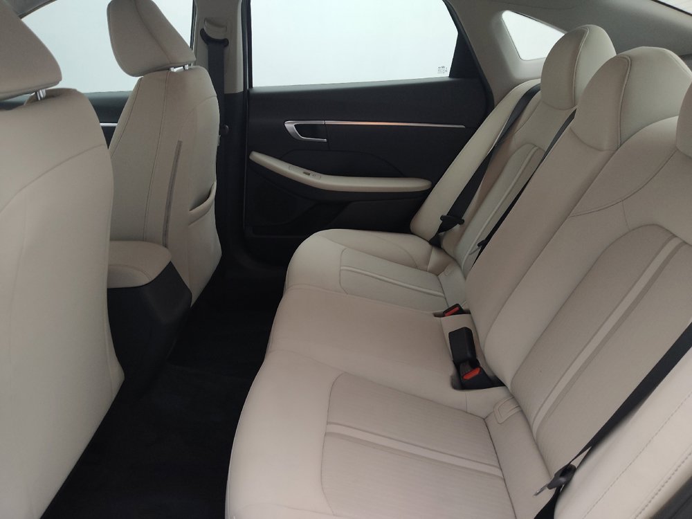 Used 2022 Hyundai Sonata SE w/ Cargo Package FWD image 18