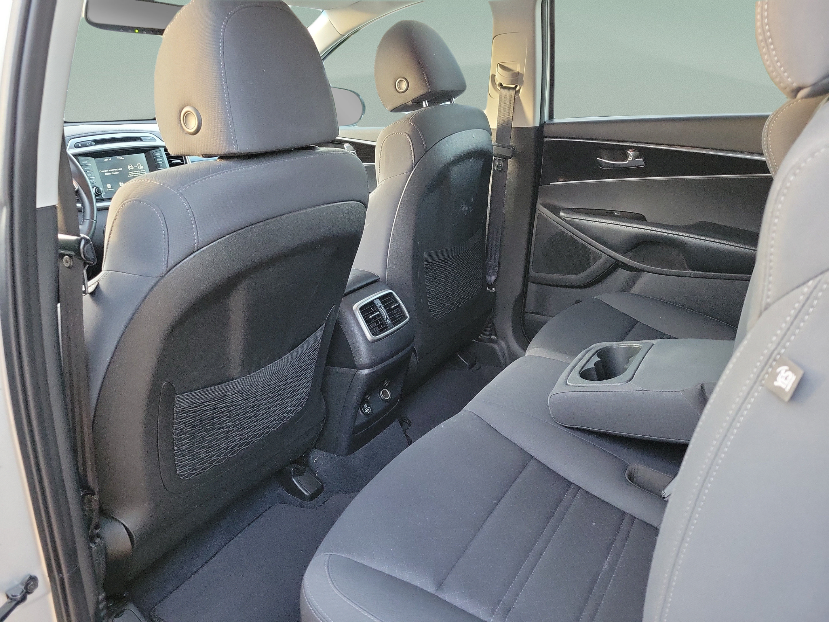 Used 2019 Kia Sorento FWD w/ LX Convenience Package image 6