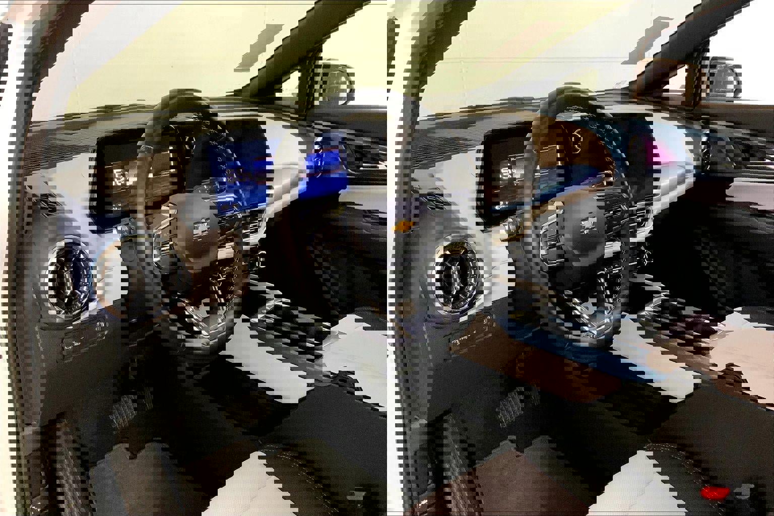 Used 2025 Chevrolet Equinox EV LT FWD image 14