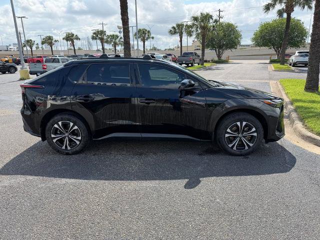 Used 2024 Toyota bZ4X XLE w/ Weather Package FWD image 7