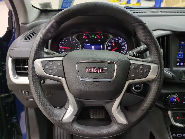 Used 2022 GMC Terrain SLE w/ Driver Convenience Package image 4