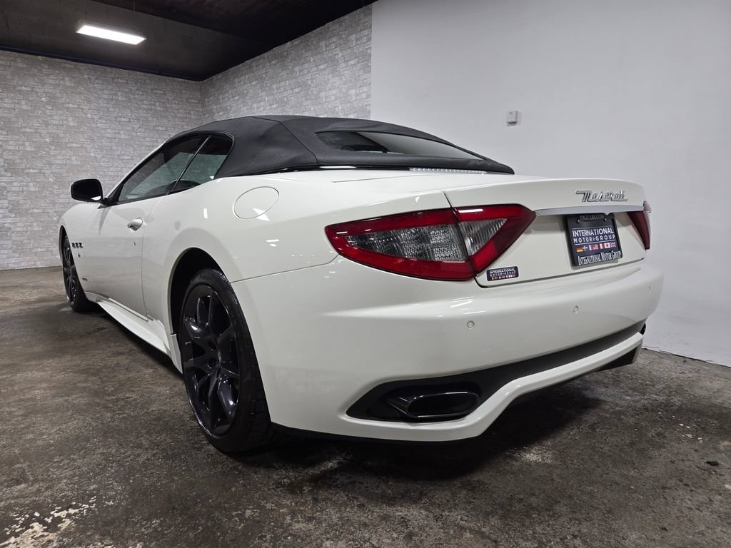 Used 2016 Maserati GranTurismo Sport RWD image 34