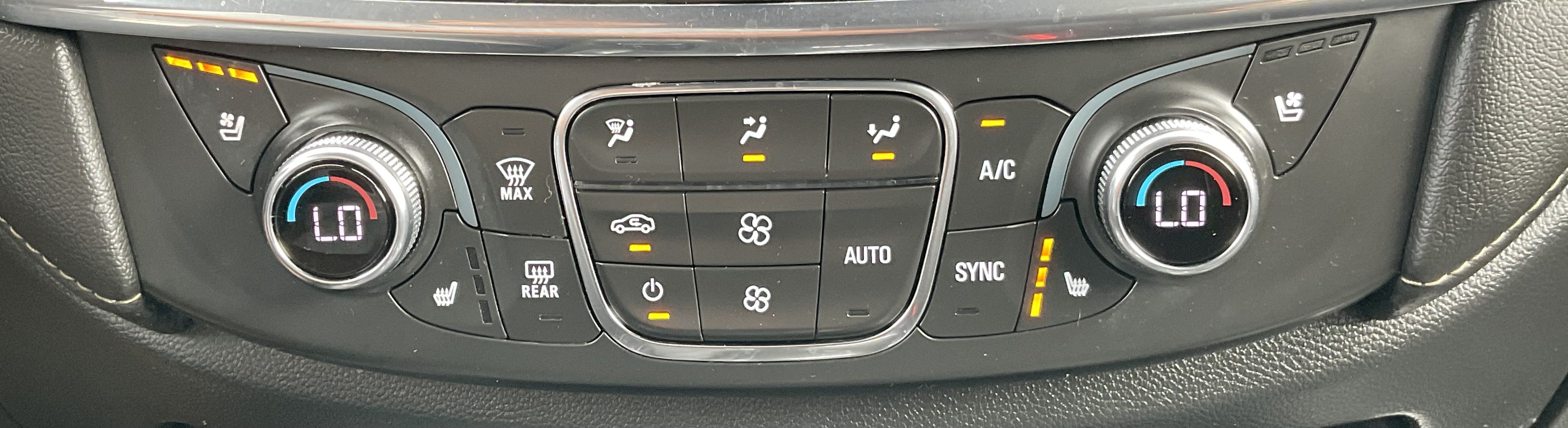 Used 2023 Chevrolet Traverse Premier w/ Redline Edition AWD/4WD image 20