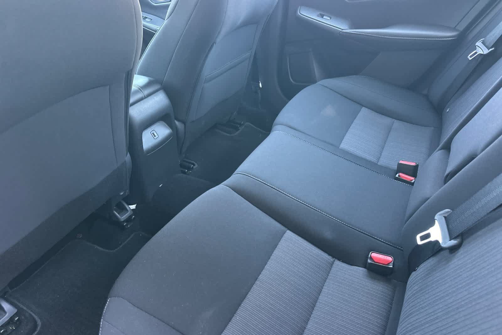 Used 2022 Nissan Sentra SV FWD image 5