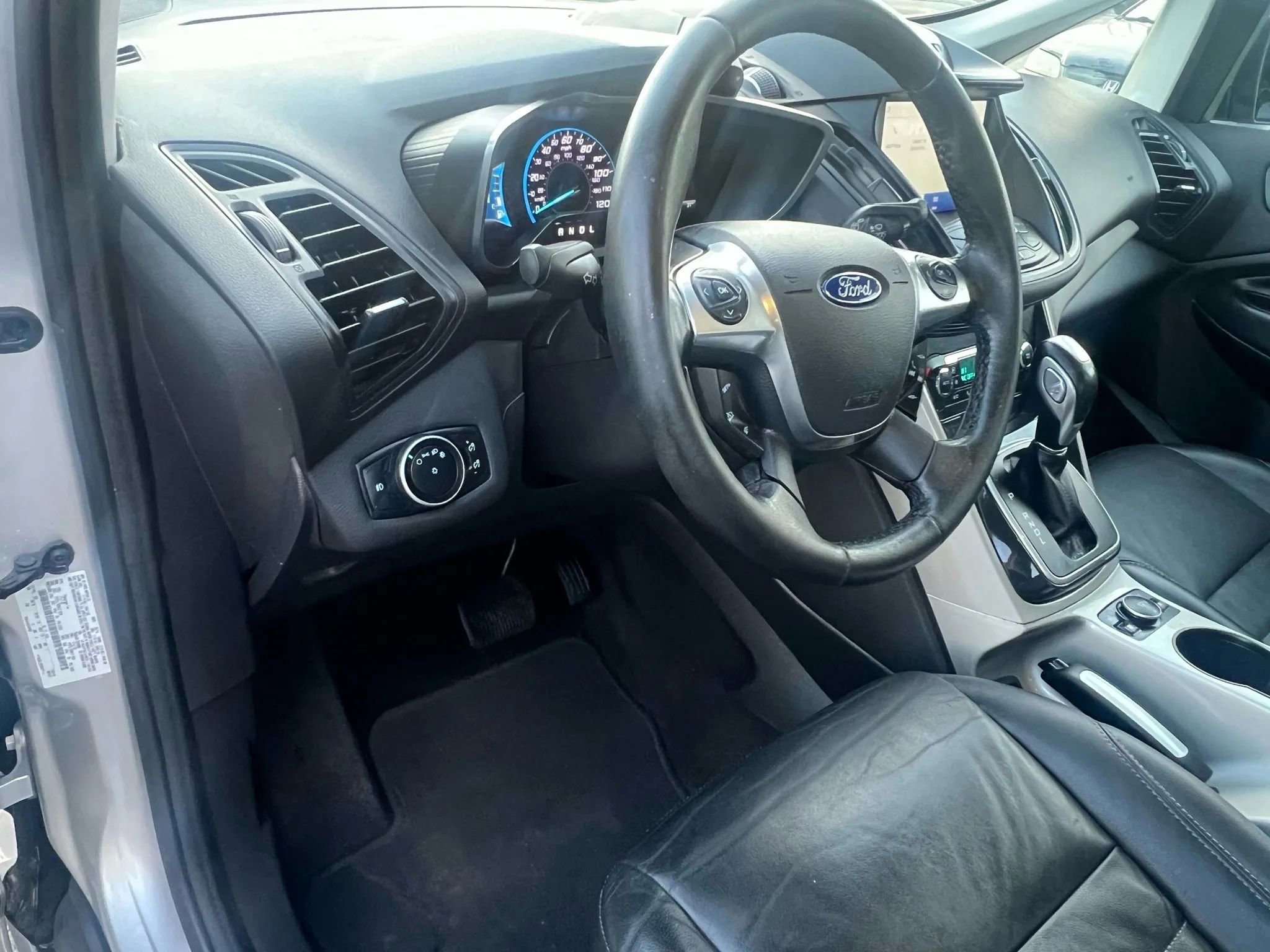 Used 2016 Ford C-MAX Energi SEL image 19