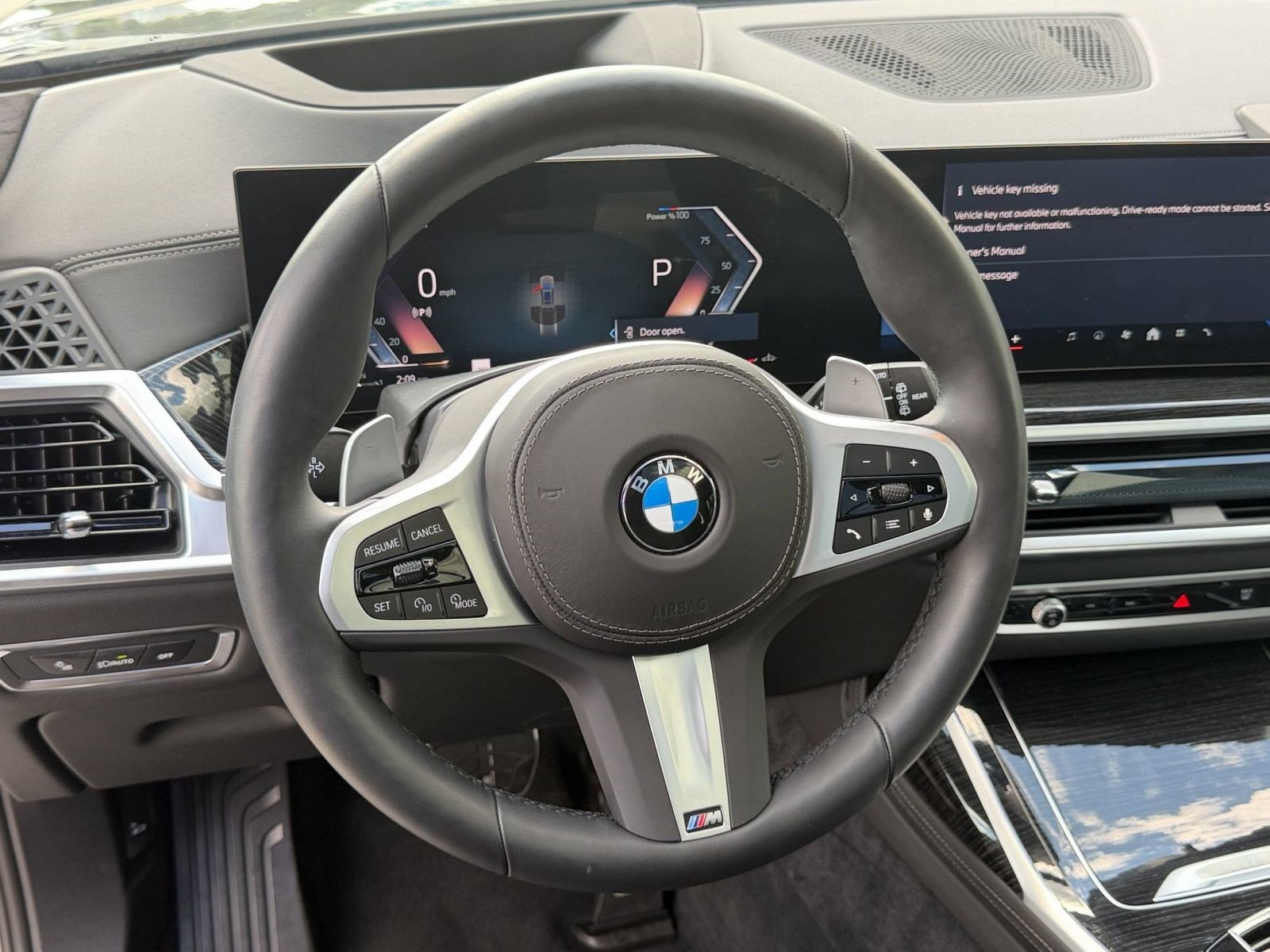 Used 2026 BMW X7 xDrive40i w/ M Sport Package AWD/4WD image 11