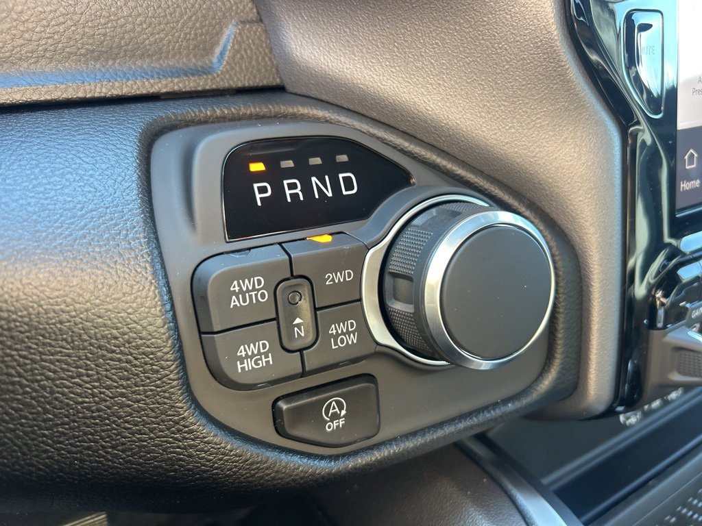 New 2026 RAM 1500 4x4 Crew Cab image 28