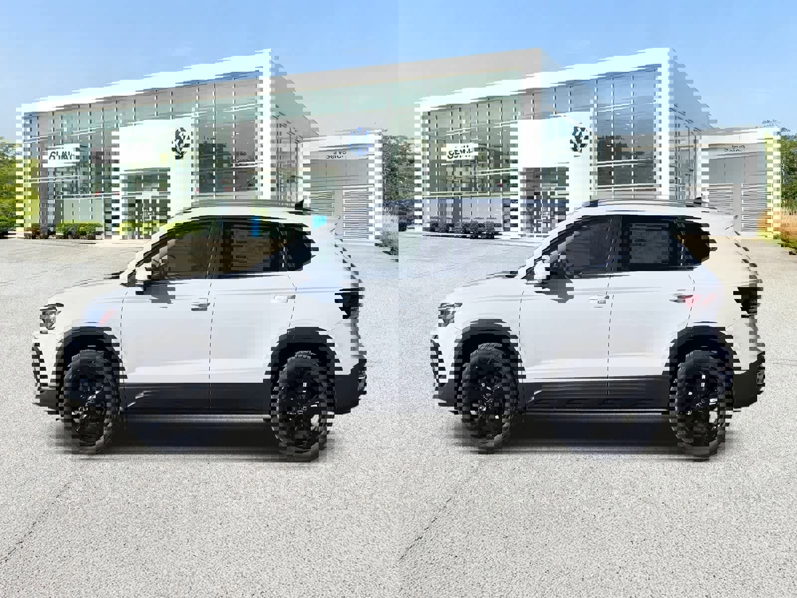New 2026 Volkswagen Taos SEL image 2